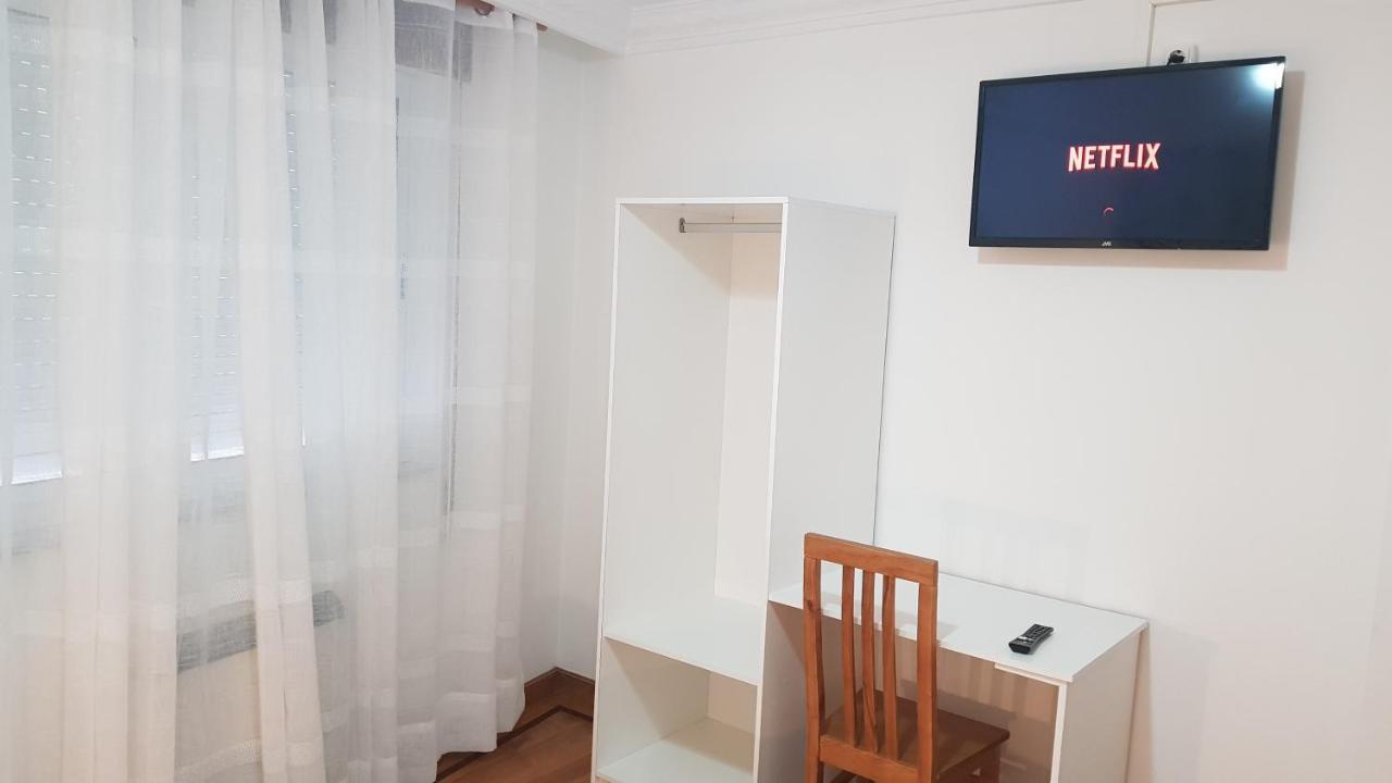 Apartamentos Shalom Ribadeo Buitenkant foto